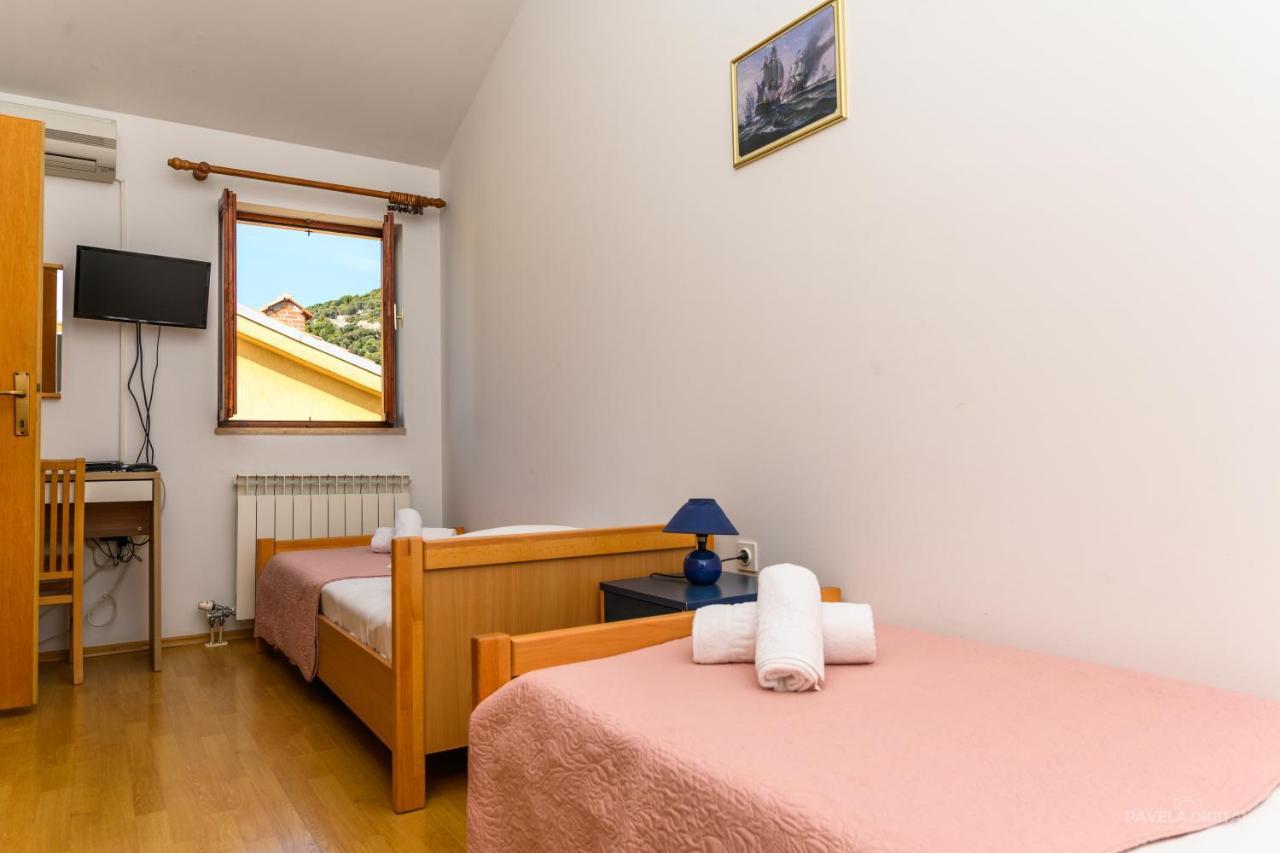 Sobe I Apartman Mareta Miholascica Dış mekan fotoğraf