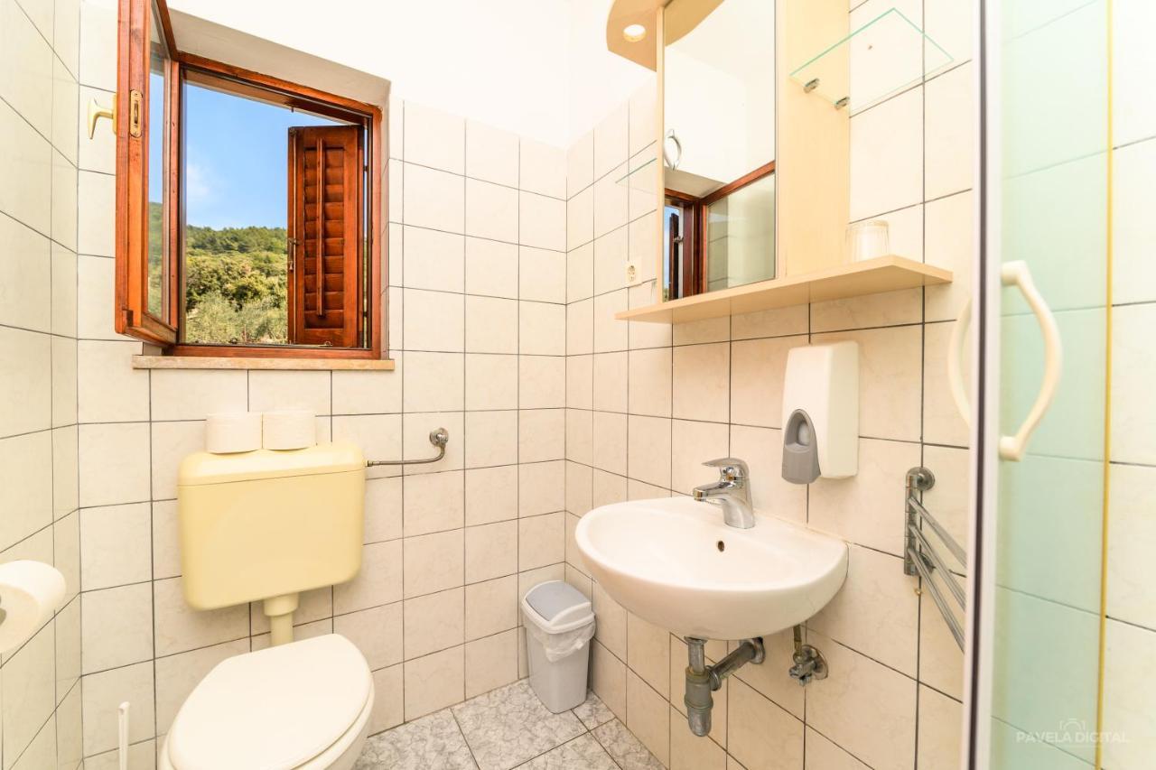 Sobe I Apartman Mareta Miholascica Dış mekan fotoğraf