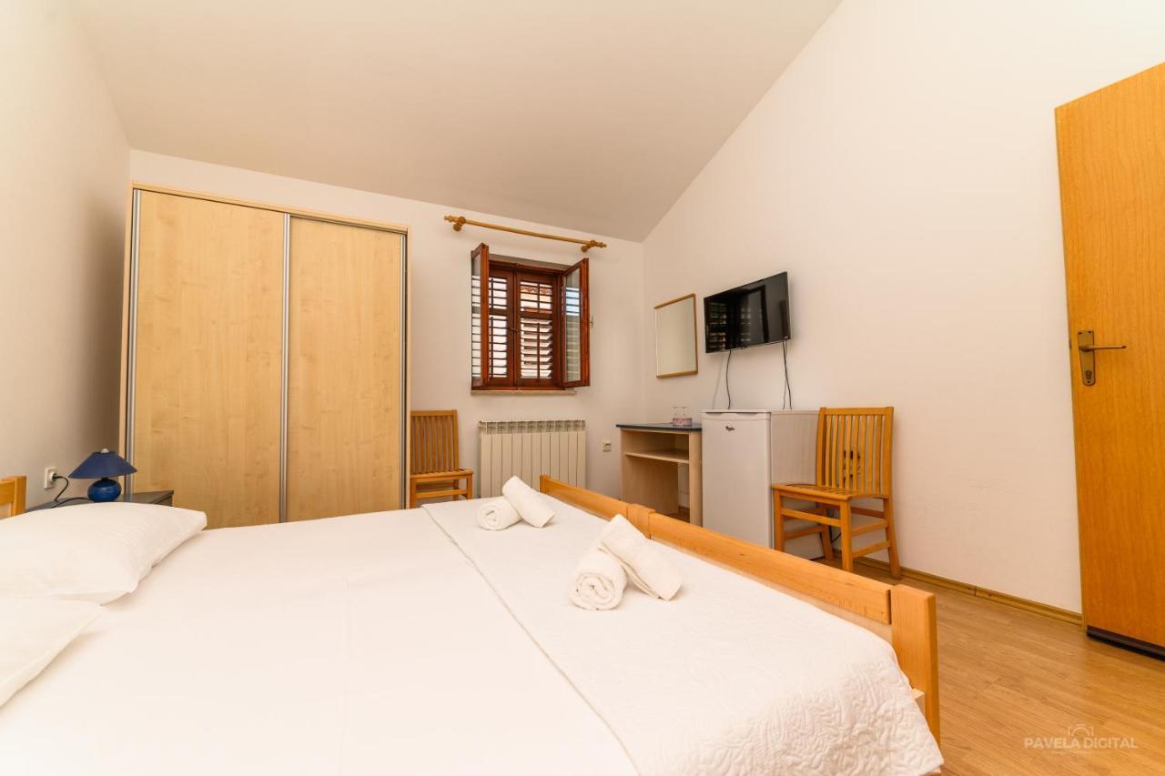Sobe I Apartman Mareta Miholascica Dış mekan fotoğraf